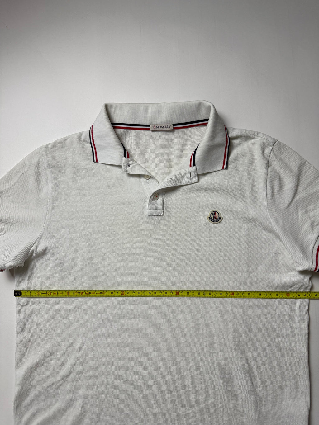 Moncler weißes Poloshirt (XL)      Gebraucht - Ausgezeichnet
