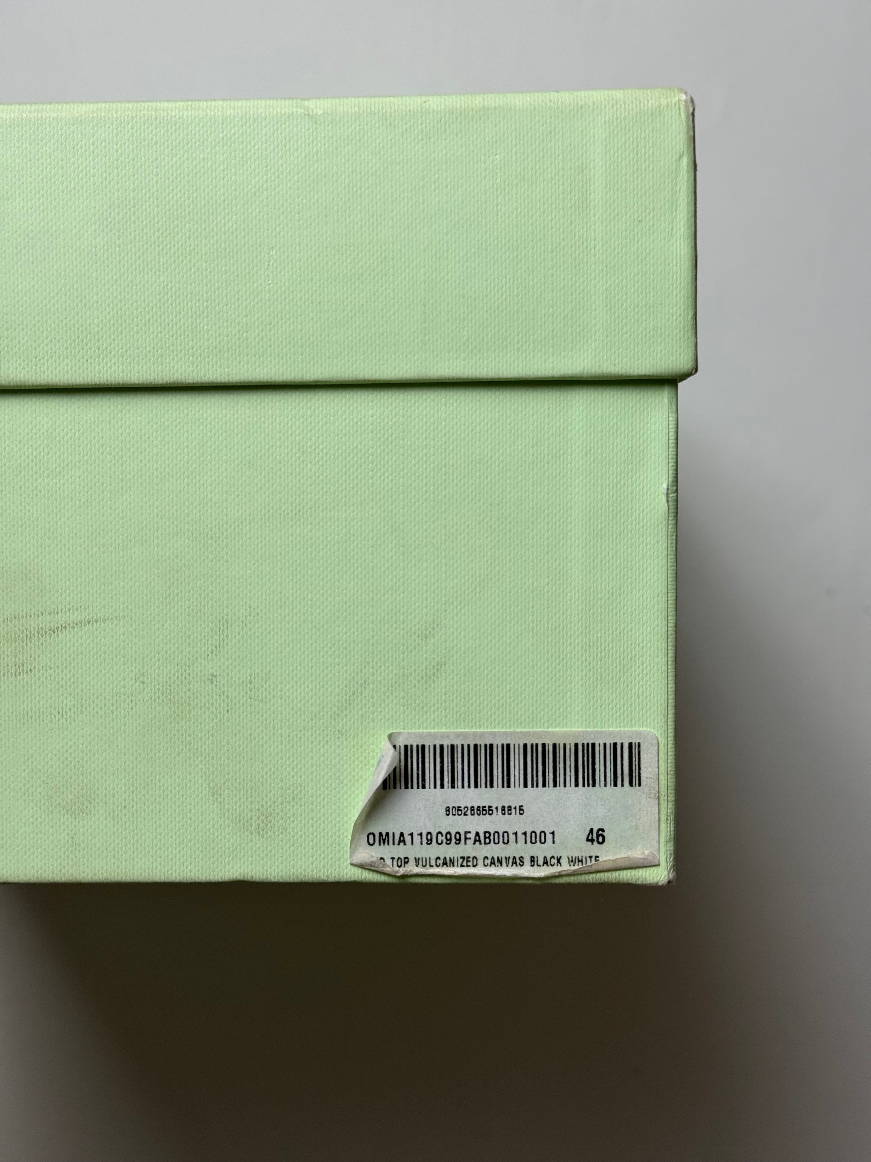 Off-White Vulcanized High Sneaker  (46)   *Használt - Kiváló