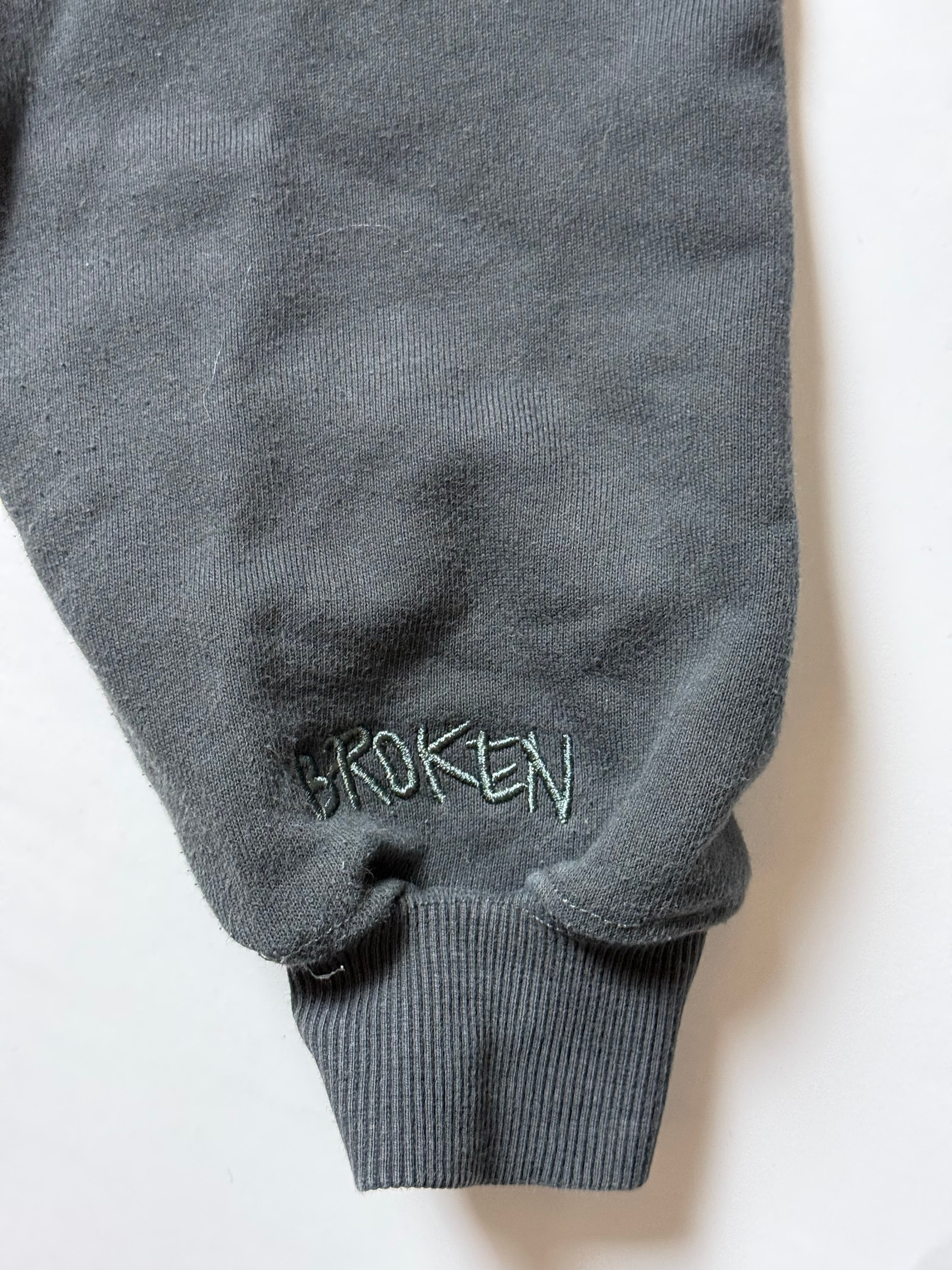 Broken Planet Hoodie (L)     *Használt - Kiváló