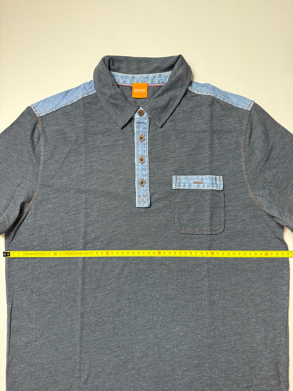 Hugo Boss graues Poloshirt (L)      *Gebraucht - Ausgezeichnet