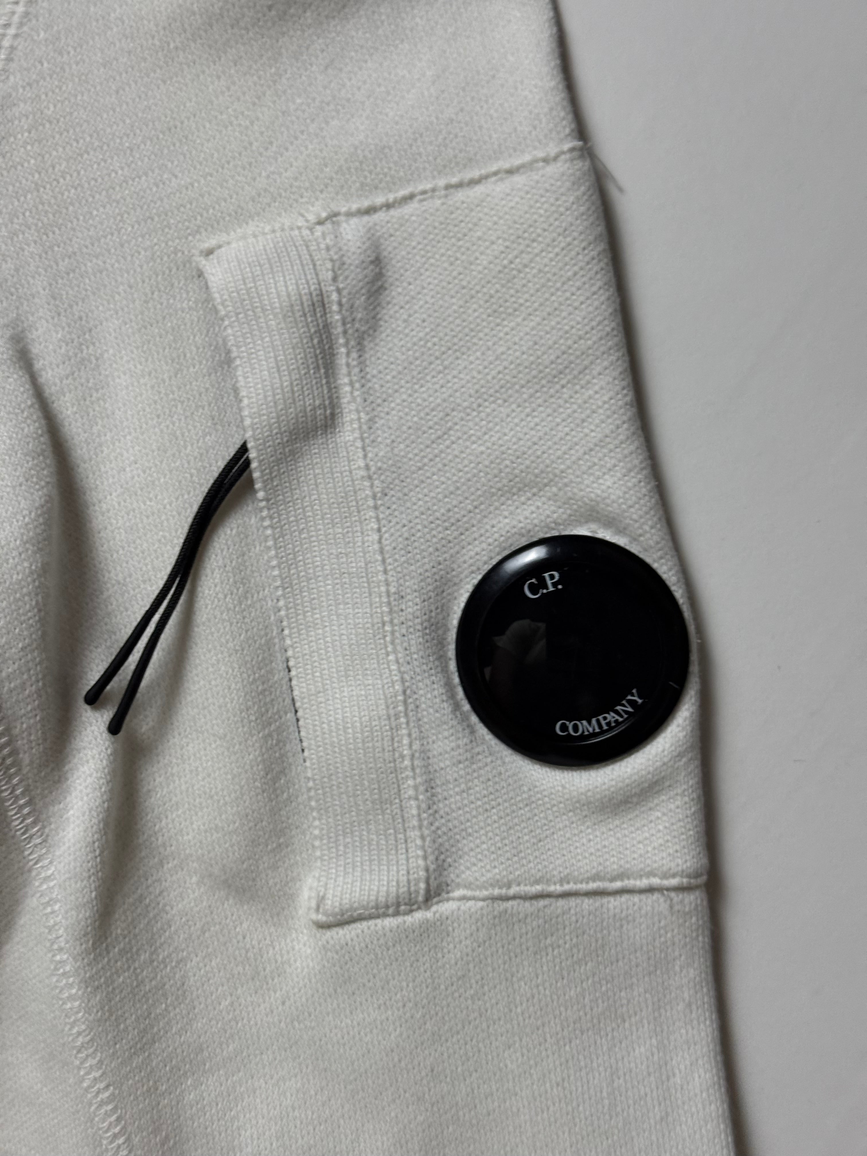 C.P Company White Sweater (L) *Gebraucht - Ausgezeichnet