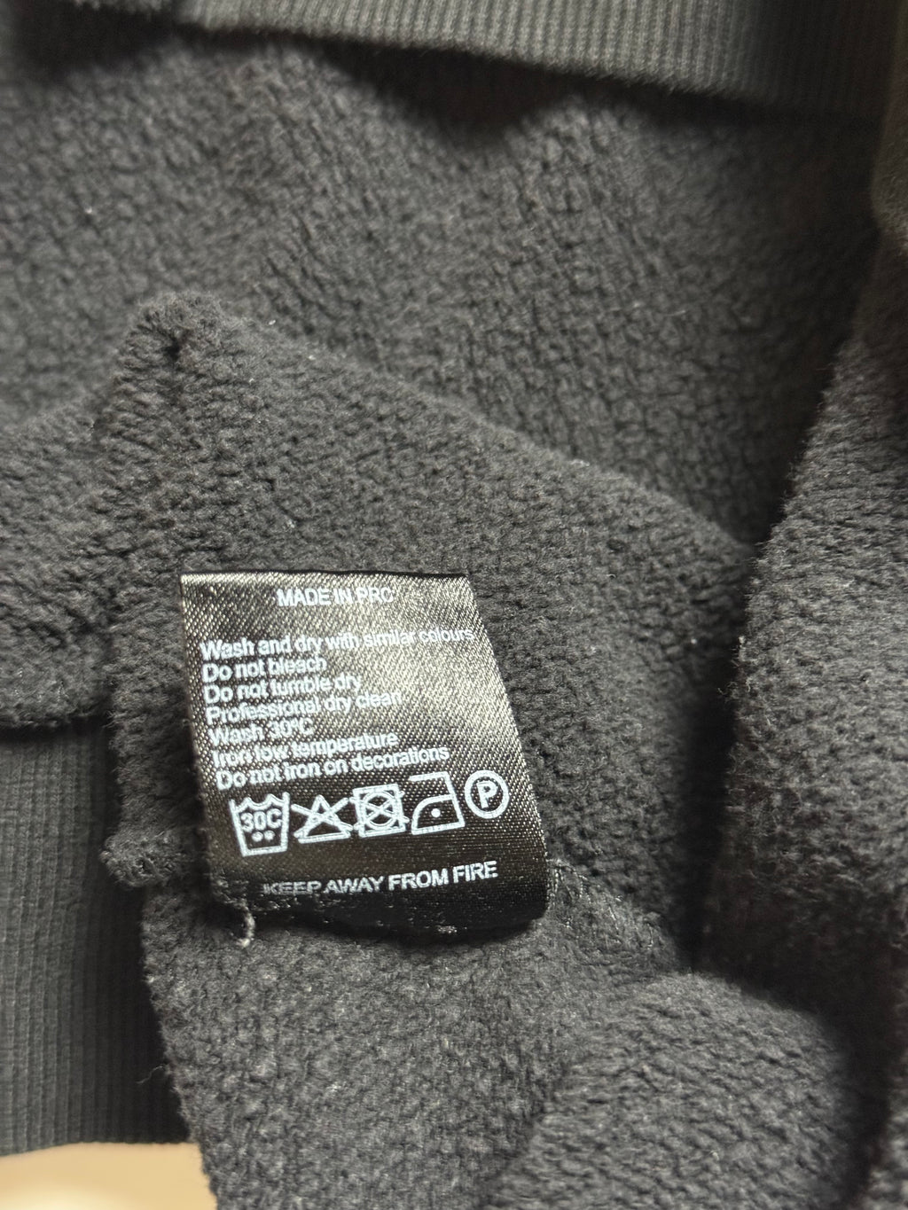 Trapstar Black Hoodie (L)    *Használt - Kiváló