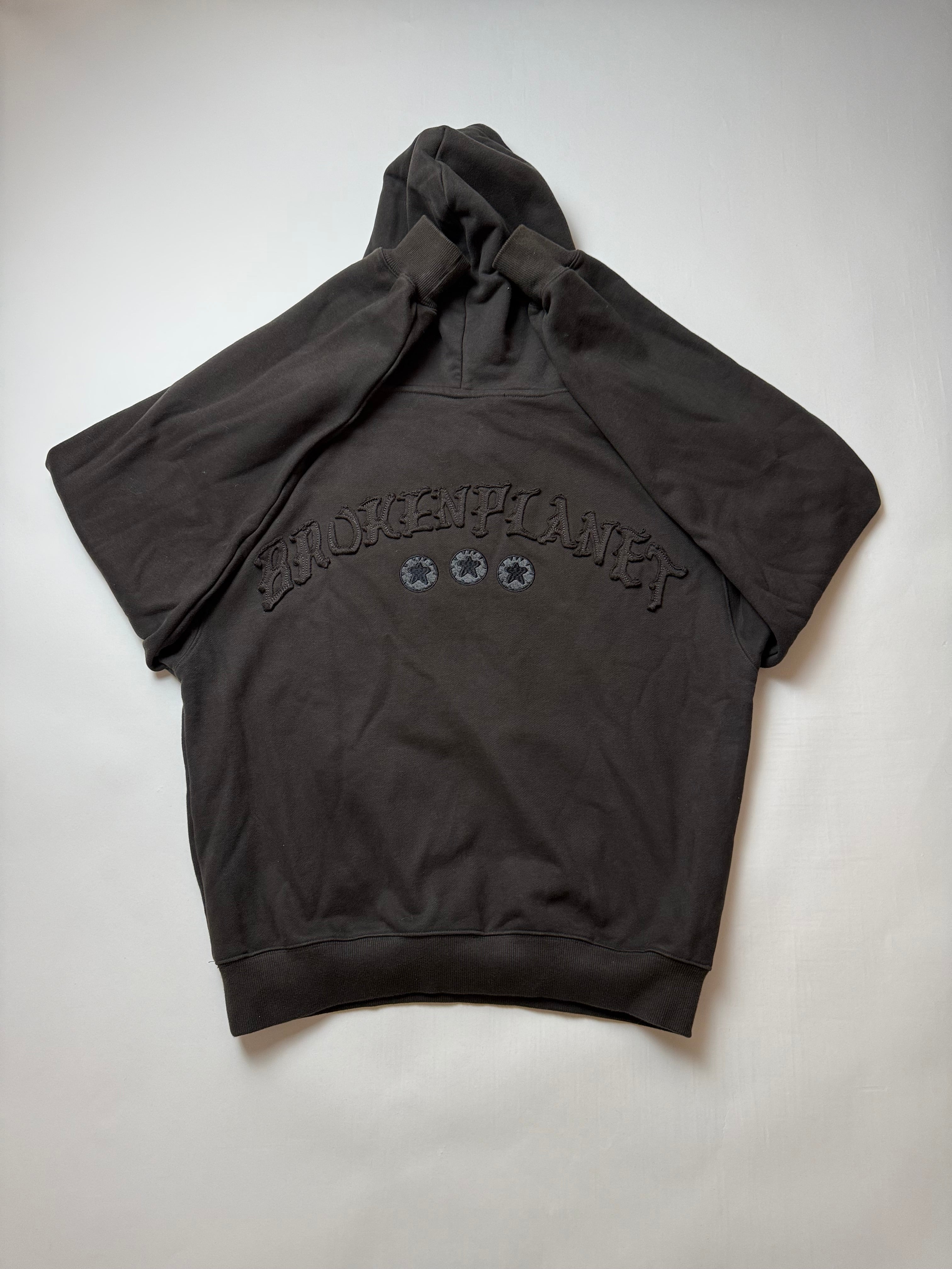 Broke Planet Hoodie (M)      *Használt - Kiváló