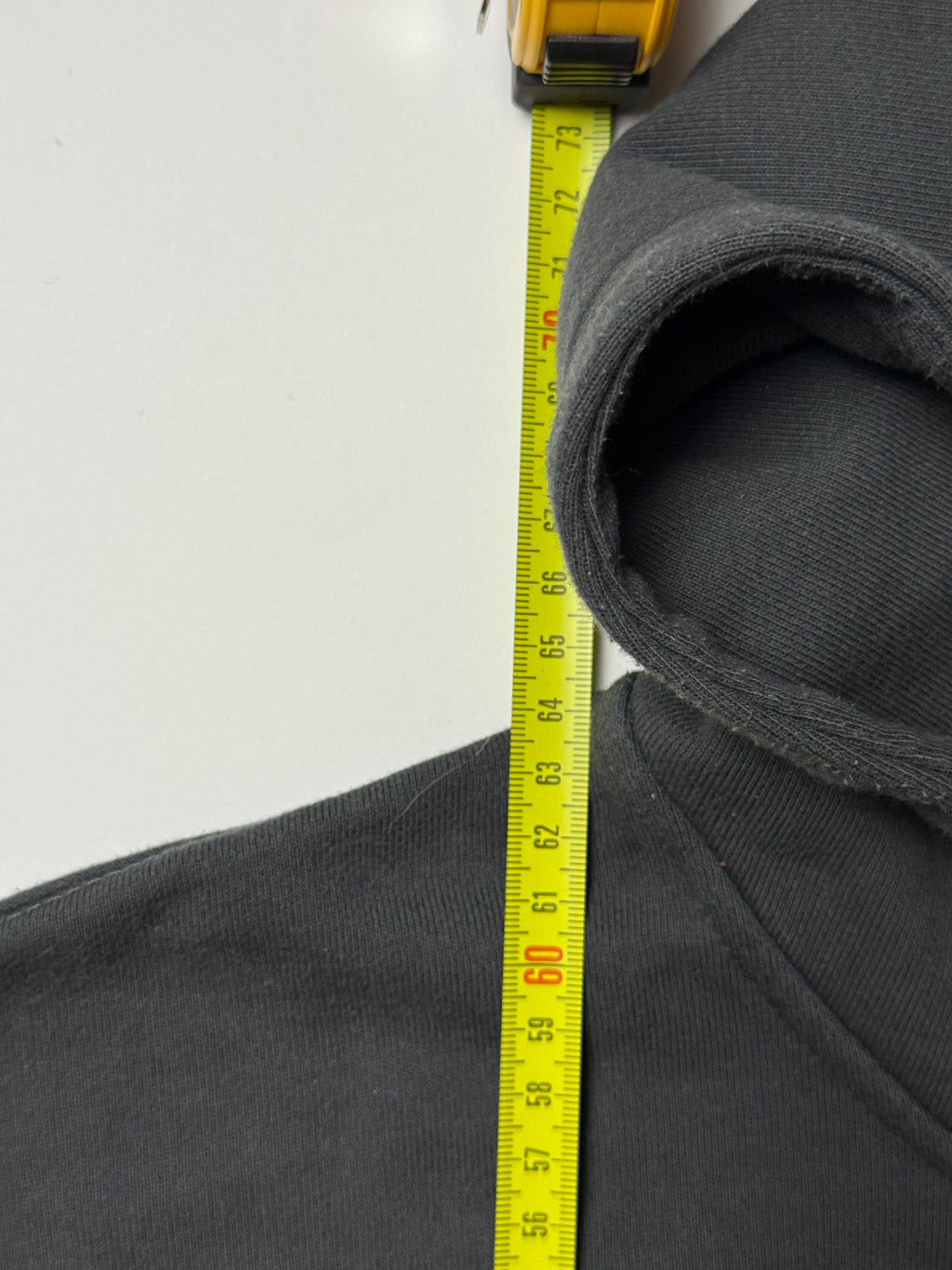 Broken Planet Hoodie (L)     *Használt - Kiváló