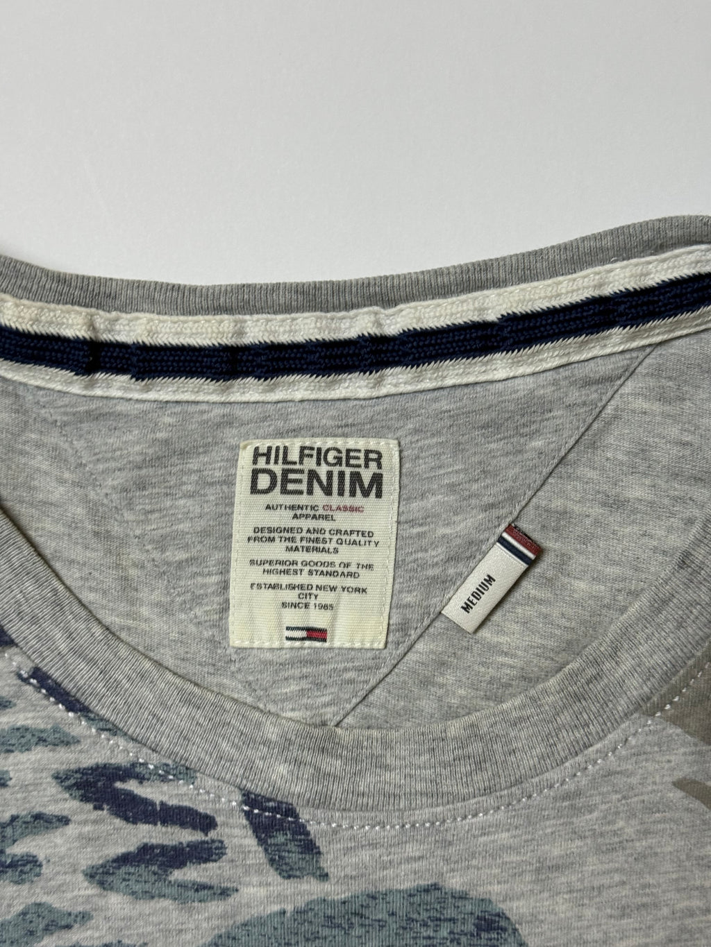 Tommy Hilfiger Grey T-Shirt (M)     *Használt - Kiváló