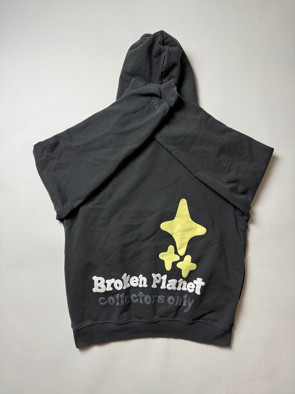 Broken Planet Hoodie (L)     *Használt - Kiváló