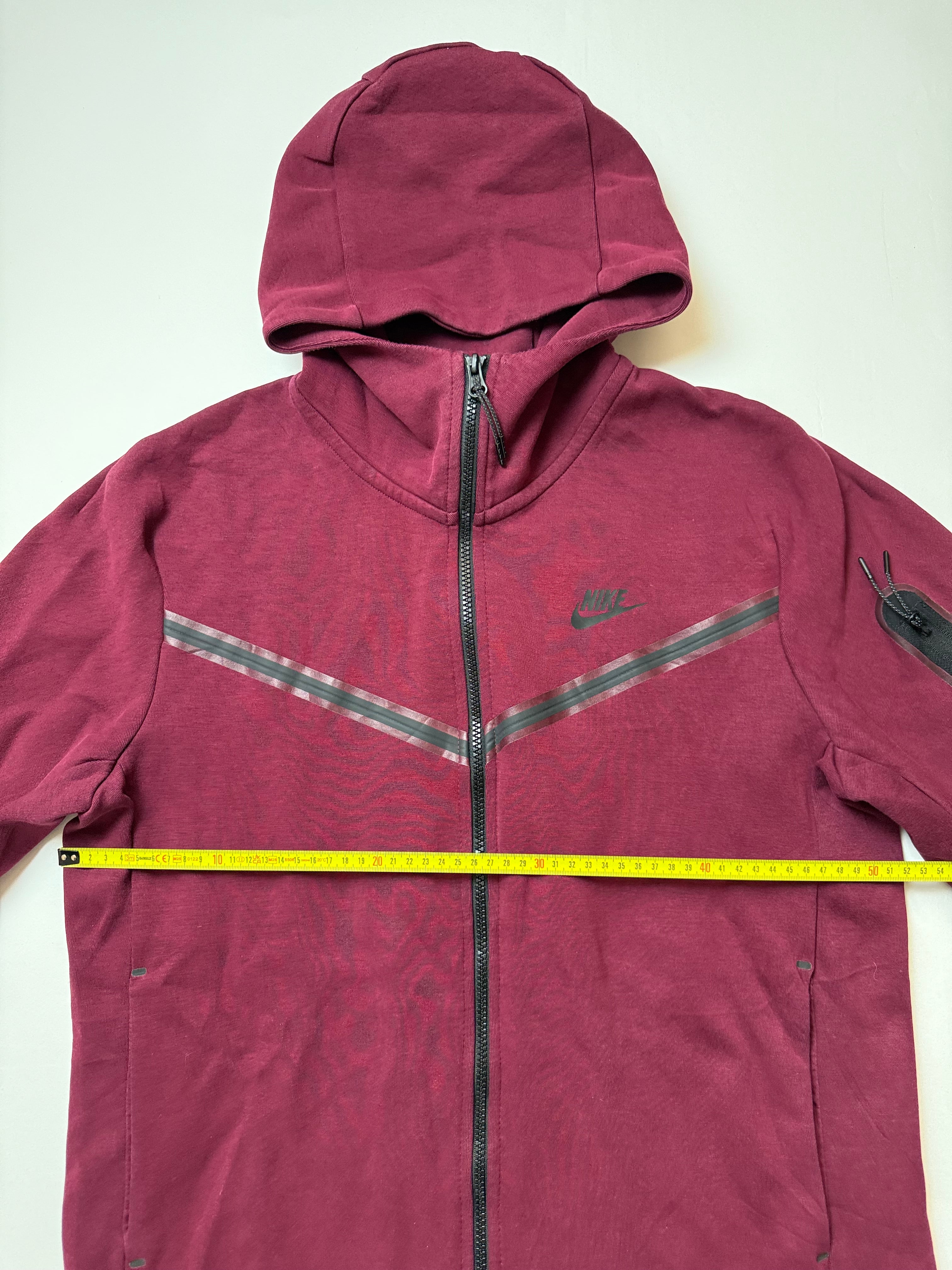 Nike Tech Fleece Hoodie (M) Gebraucht - Ausgezeichneter Zustand