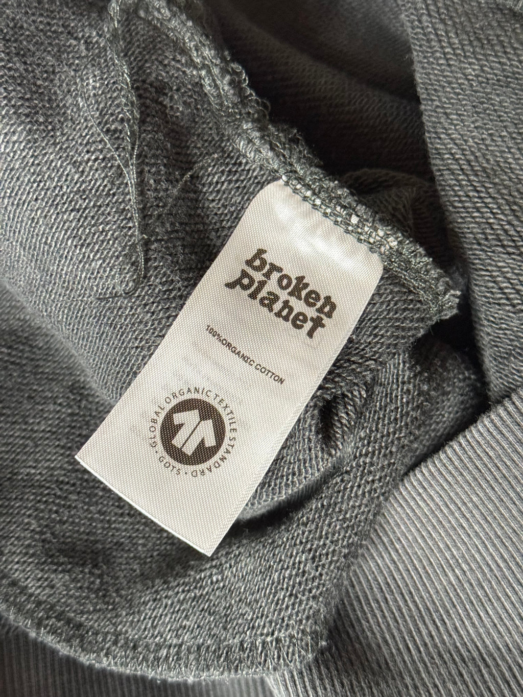 Broken Planet Hoodie (L)     *Használt - Kiváló
