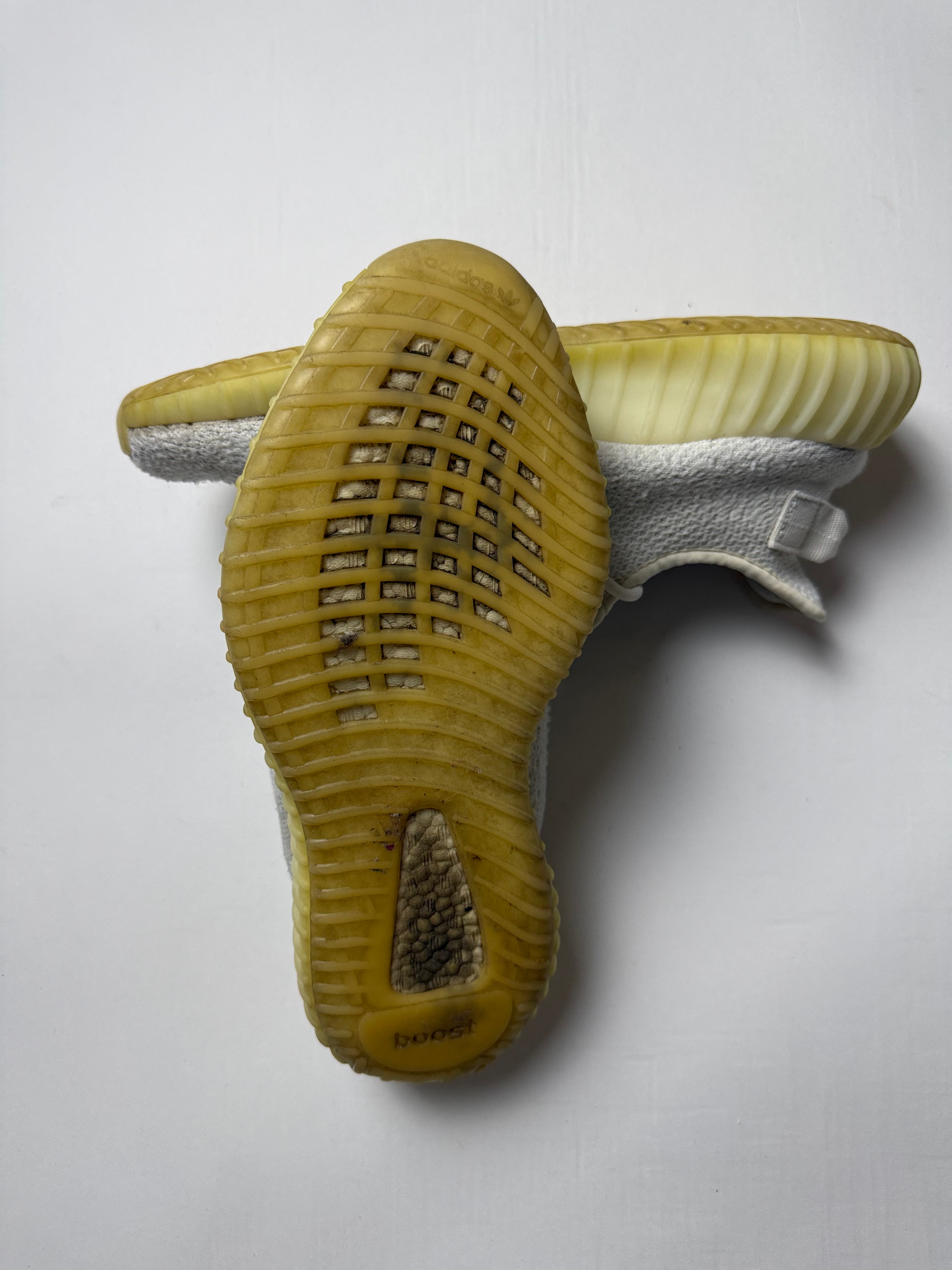 Yeezy 350 Cream White (45 1/3) *Használt - Kiváló